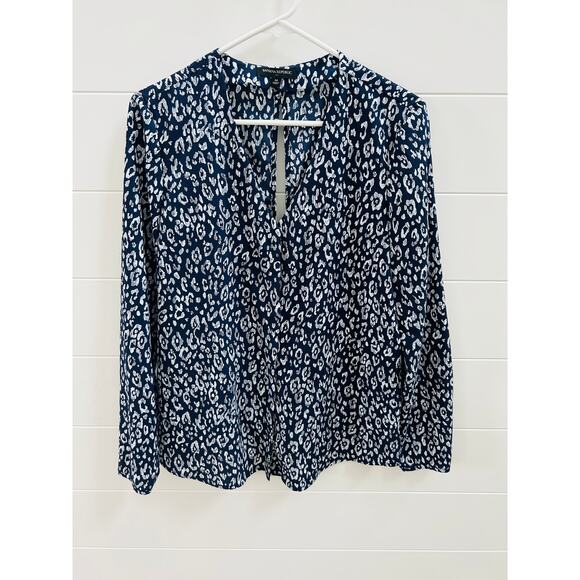 Banana Republic Womens Blouse Size Medium Open Back Business Casual - Picture 9 of 9